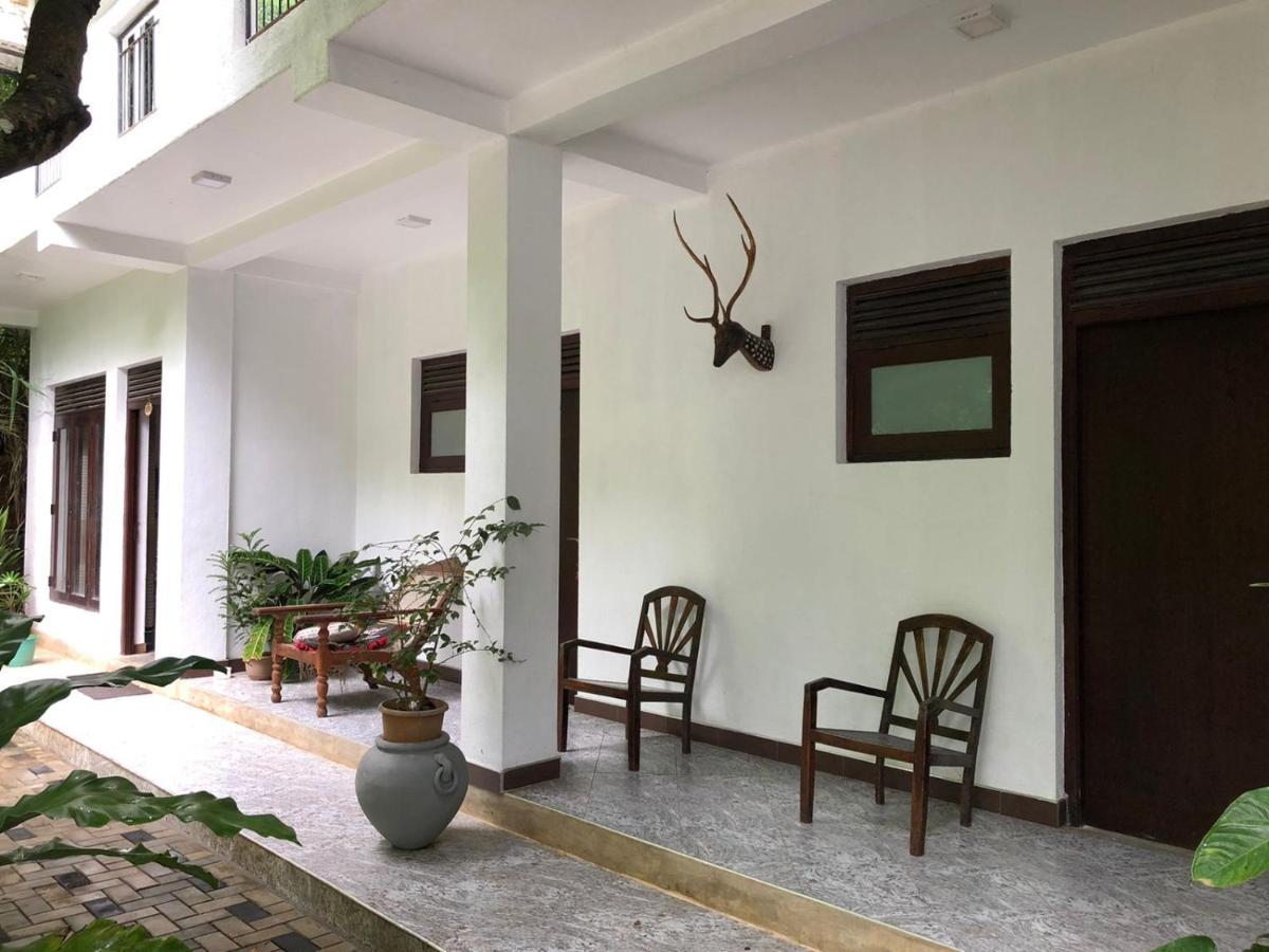 Anniewatte House Apartment Kandy Bagian luar foto