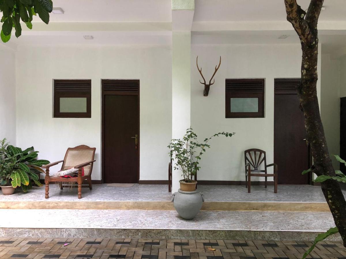Anniewatte House Apartment Kandy Bagian luar foto