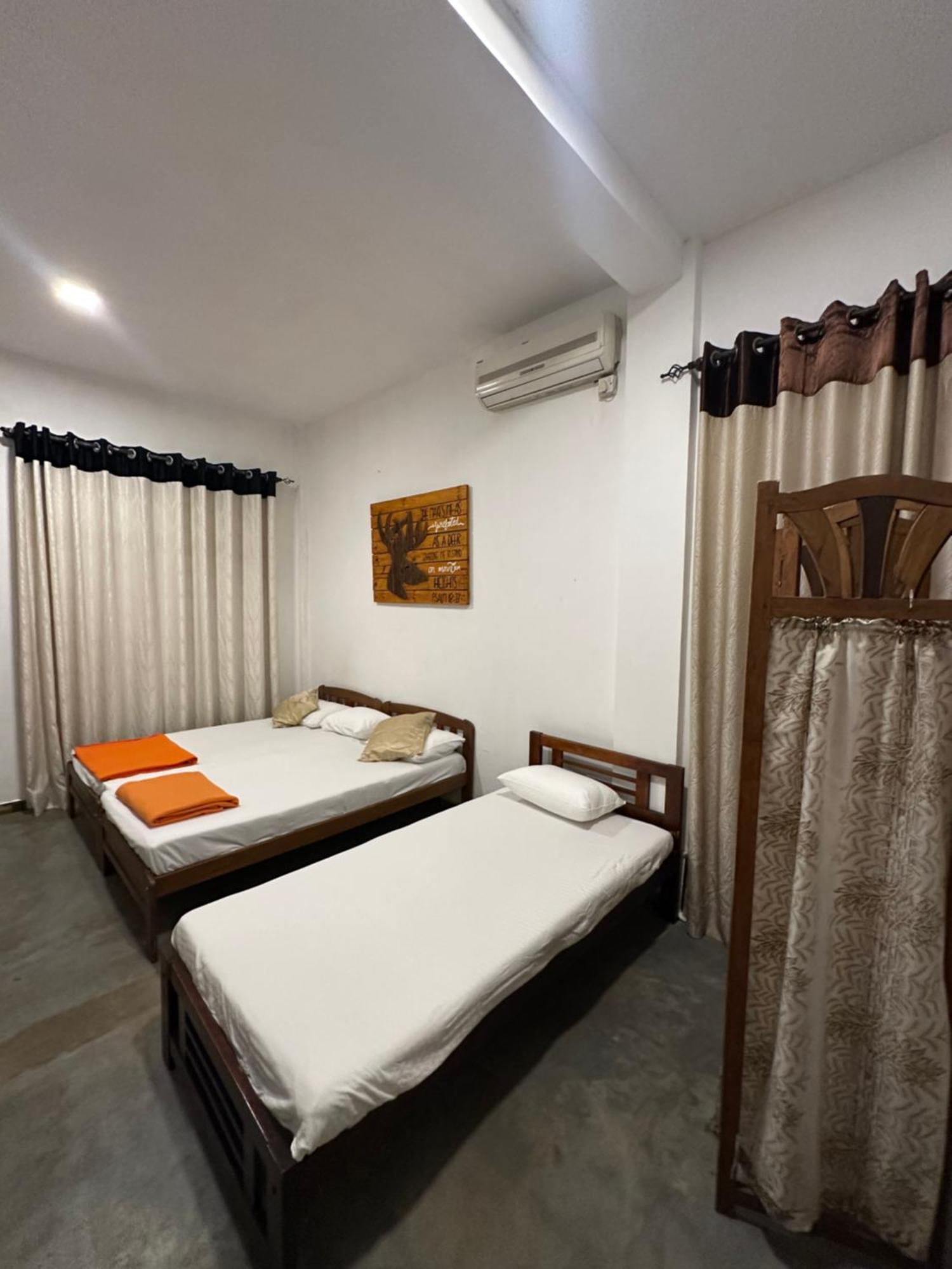 Anniewatte House Apartment Kandy Bagian luar foto