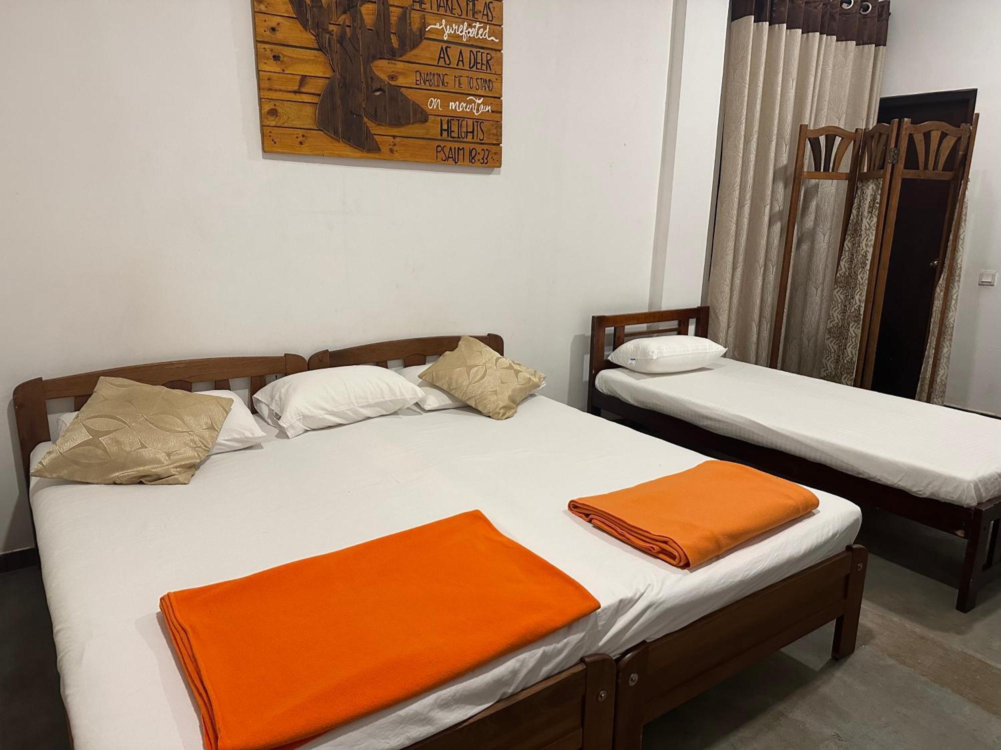 Anniewatte House Apartment Kandy Bagian luar foto